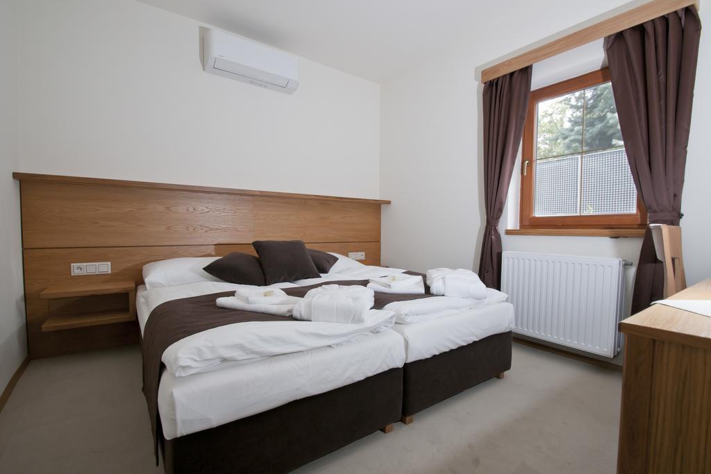 Hotel Resort Lovecka Basta Strakonice Exterior foto